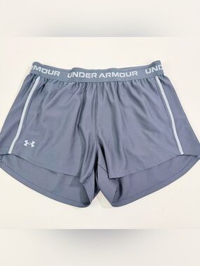 Under Armour Women’s Athletic Shorts Size Small- stormy blue- like new